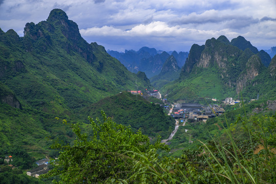 青山