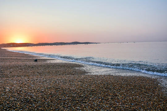 日落的海边沙滩