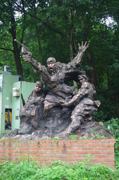 战斗雕像