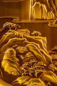 金色山水装饰画浮雕
