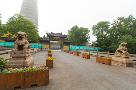 江苏常州天宁禅寺西大门