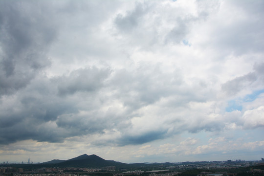 山雨欲来