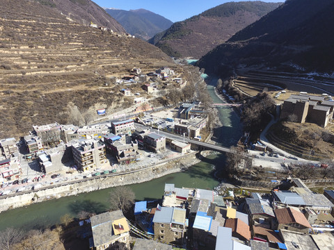 西藏山村风景