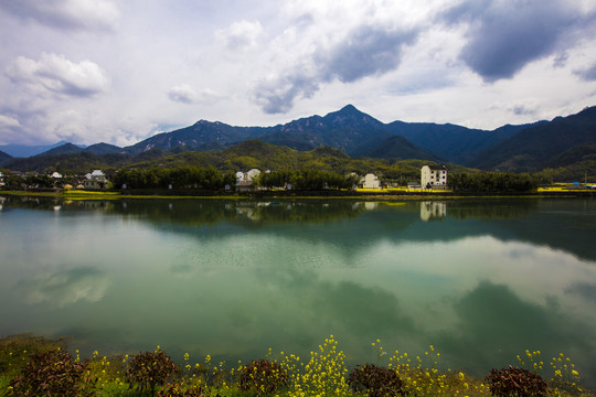 绿水青山就是金山银山