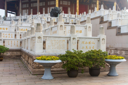 常州天宁禅寺天宁宝塔护栏碑廊