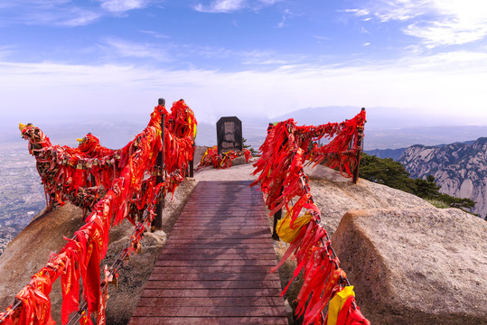 华山西峰顶