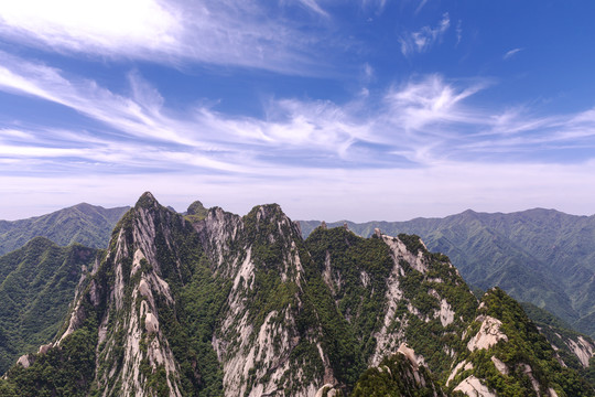 华山群峰