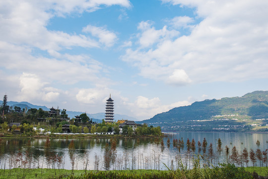 汉丰湖湿地公园文峰塔