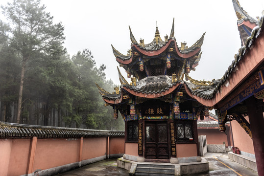 重庆綦江古剑山净音寺风光