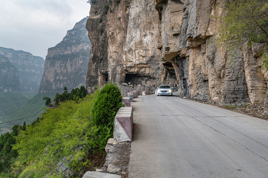 山西平顺挂壁公路