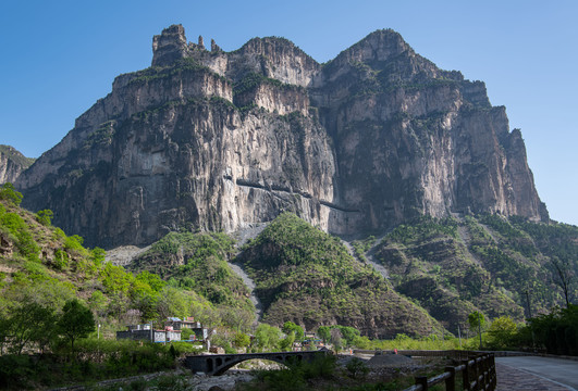 山西平顺挂壁公路