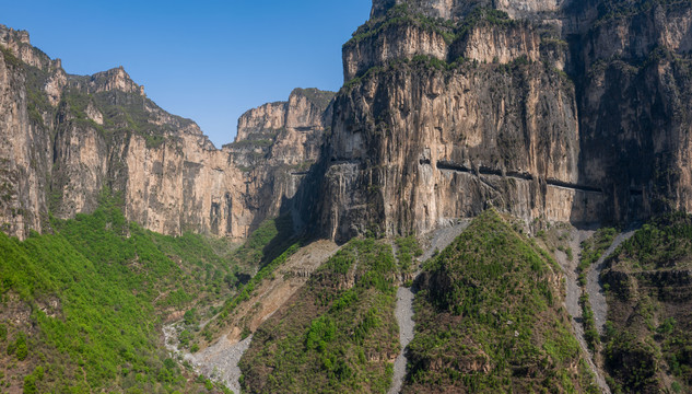 山西平顺挂壁公路