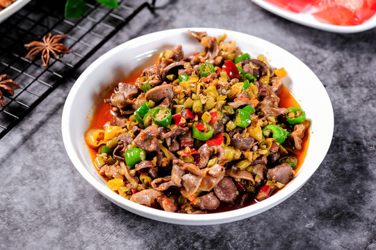 酸辣鸡胗