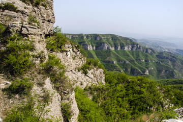 响堂山