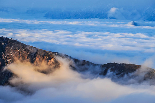 牛背山云海