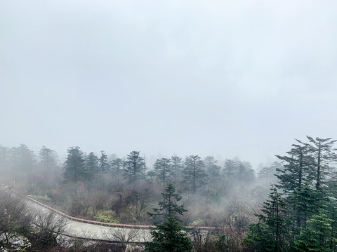 峨眉山