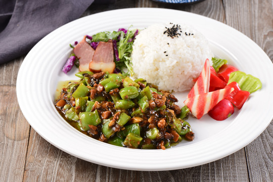 肉沫橄榄烧豆角