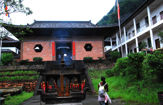 丹霞山别传禅寺