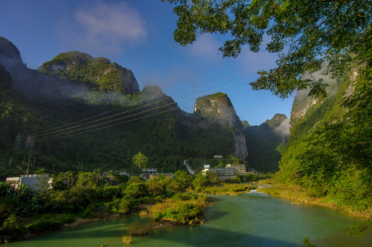 山水河流风景