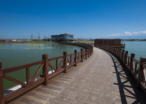 昆明湖湖上长廊桥