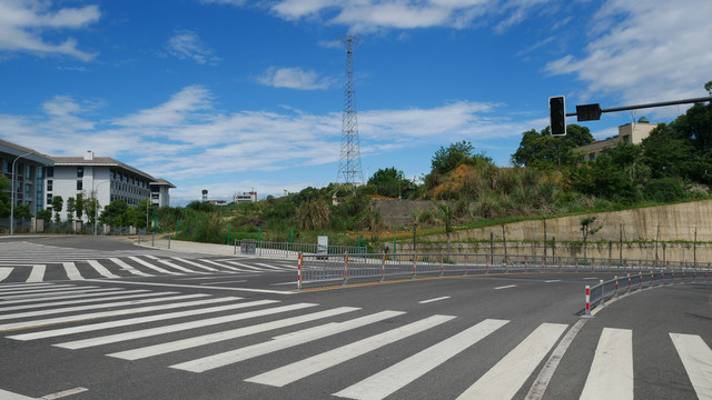 交通通讯塔