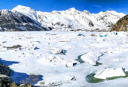 雪山冰川