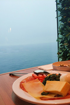 海景早餐