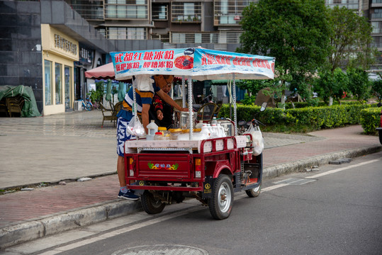 冰粉摊位三轮车