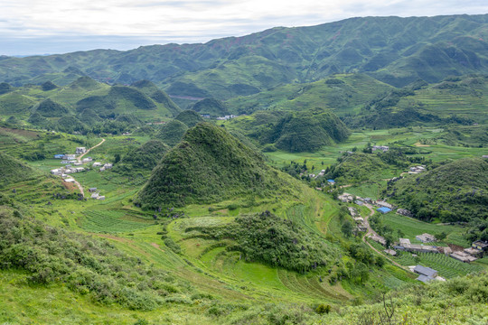 如画的山村