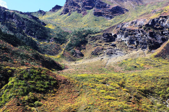 高山峻岭