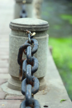 铁链围栏