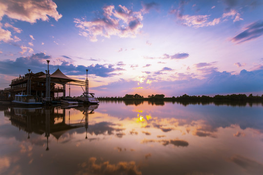 夕阳风景画