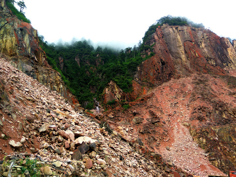 花岗石矿山