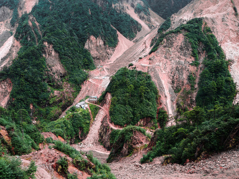 花岗石矿山