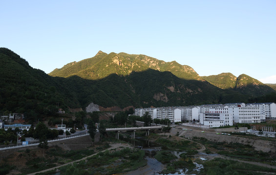 山区小镇