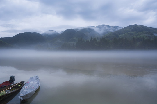 湖光山色