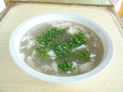 蛋白苦菜花汤