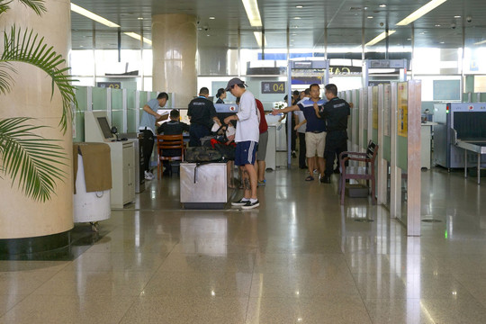 杭州萧山国际机场的安检通道