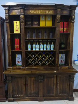 老式酒柜