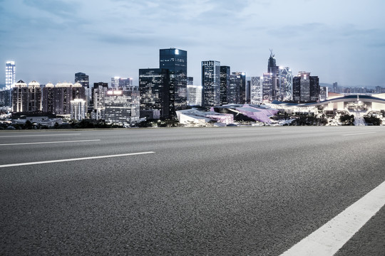 沥青路面和城市景观
