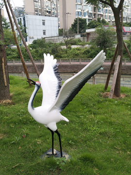 仙鹤雕塑