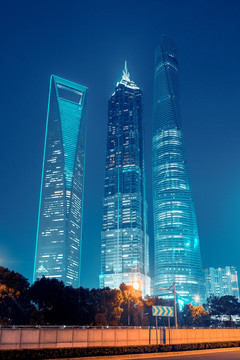 陆家嘴三足鼎立夜景