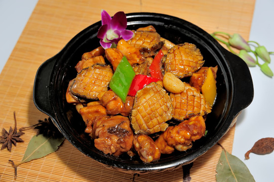 鲍鱼鸡煲