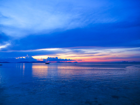 马来西亚卡帕莱岛夕阳风光