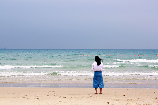 海浪沙滩