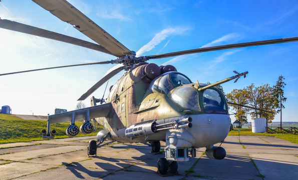 苏制米24武装直升机