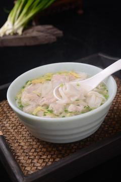 菜肉馄饨