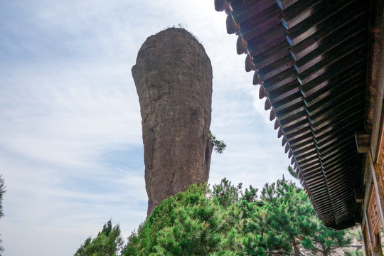 磬锤峰