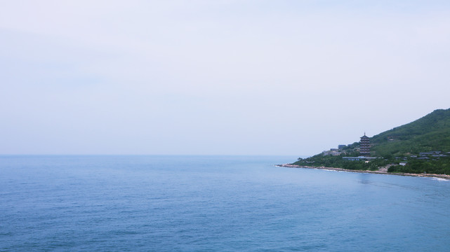 南山寺海边