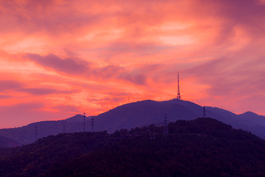 荆门圣景山晚霞